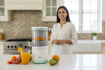 Electric Citrus Juicer : Ideal for juicing halved citrus fruits